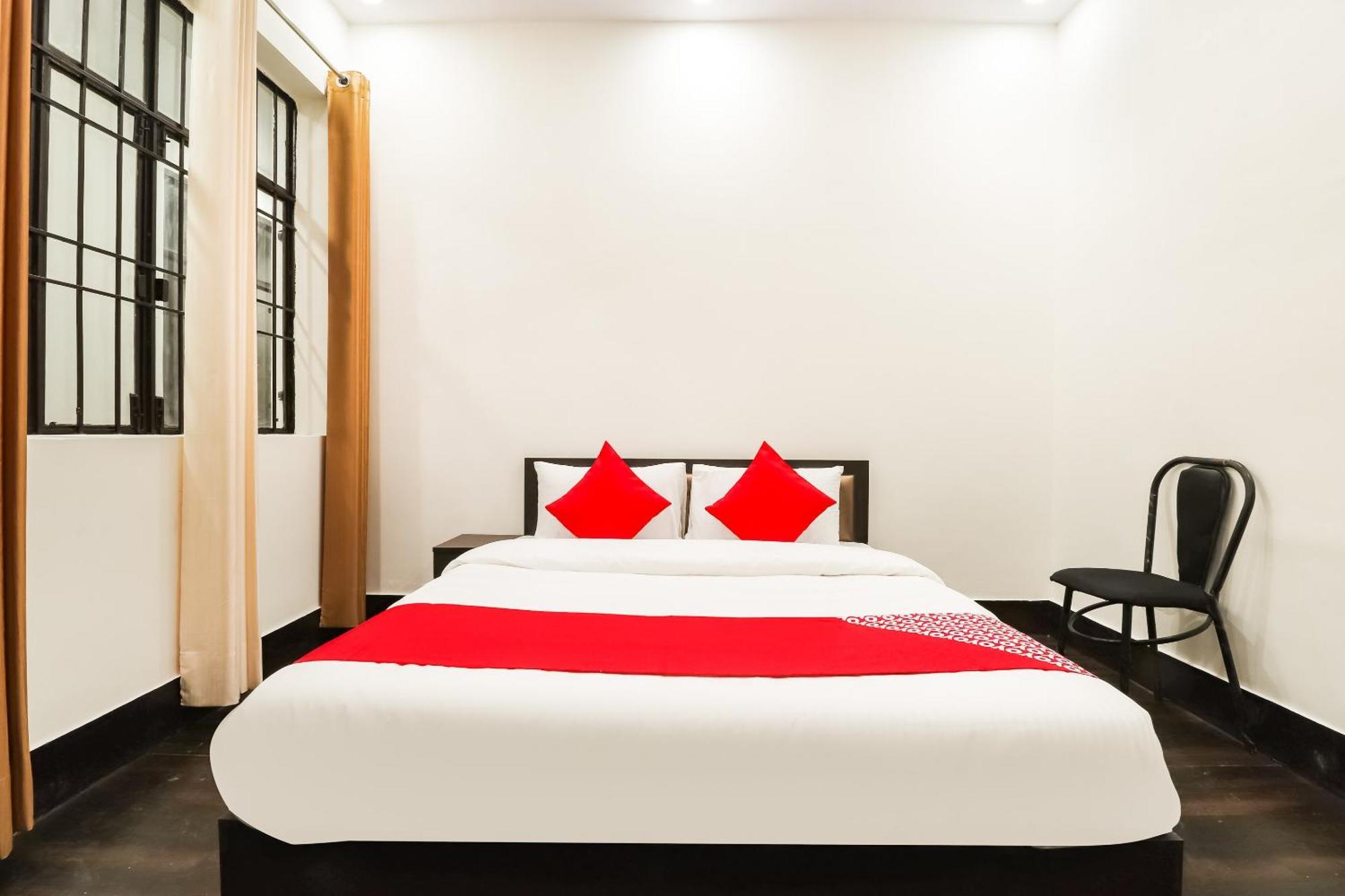 Oyo Hotel Pacifica Near Phoenix United Лакхнау Экстерьер фото