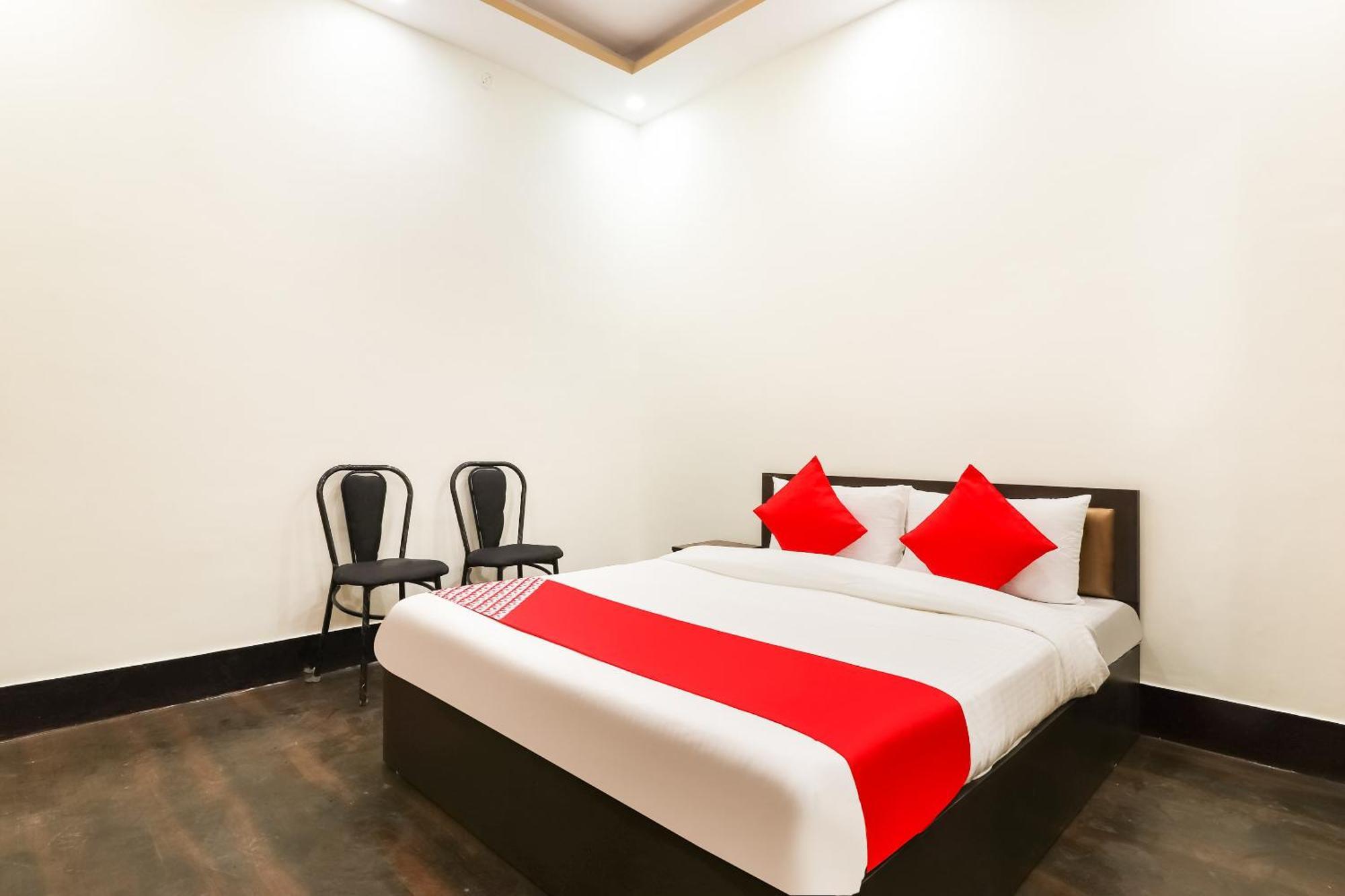 Oyo Hotel Pacifica Near Phoenix United Лакхнау Экстерьер фото